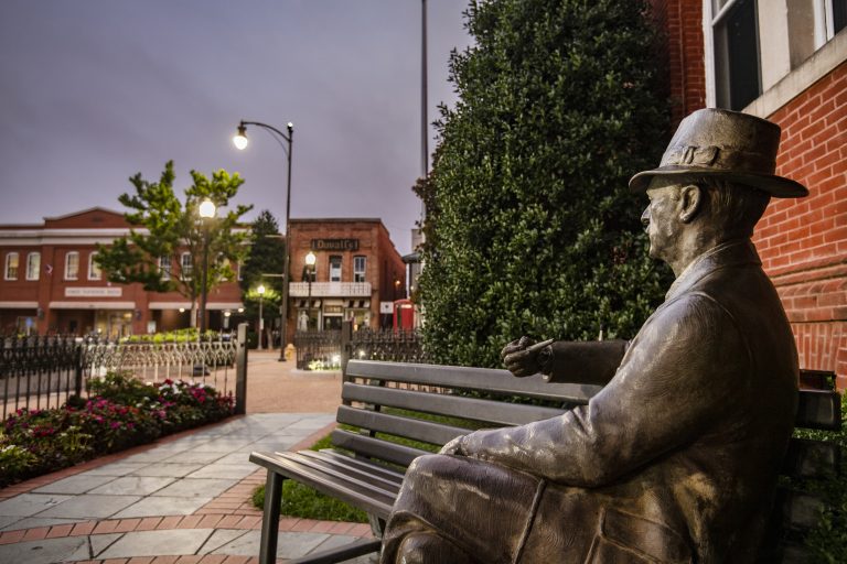 Faulkner statue