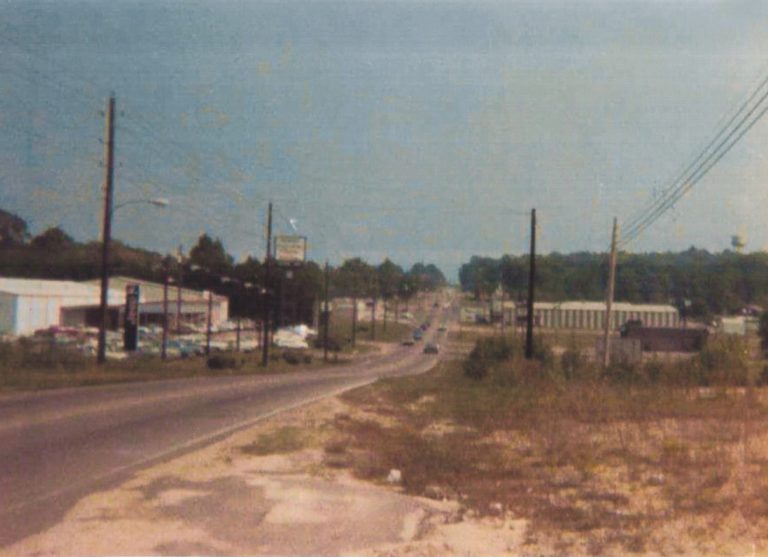 2025-01-30-1976JacksonAvenue